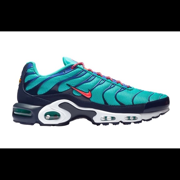 SOLD!SOLD!SOLD! NIKE AIR MAX PLUS HYPER JADE/FLASH CRIMSON-OBSIDIAN SHOES - Picture 1 of 10